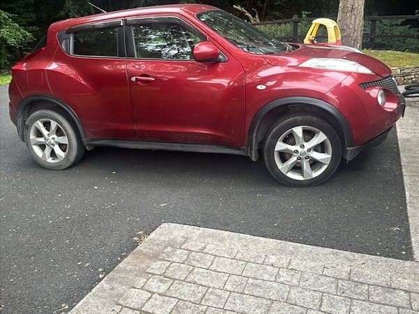 Nissan Juke SUV, Diesel, 2011, Red