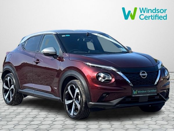 Nissan Juke SUV, Petrol Hybrid, 2023, Red