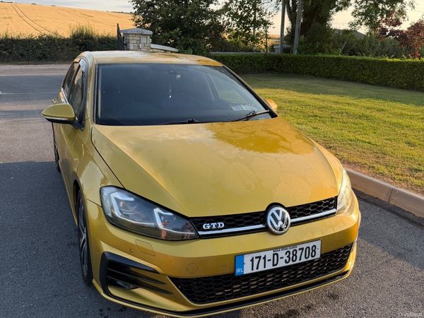 Volkswagen Golf Estate, Diesel, 2017, Yellow