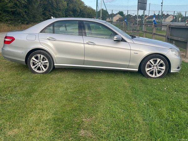 Mercedes-Benz E-Class Saloon, Diesel, 2011, Silver