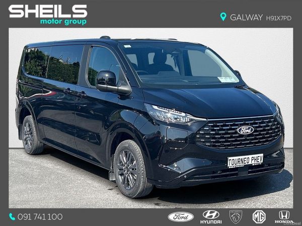 Ford Tourneo Custom MPV, Petrol Plug-in Hybrid, 2026, Black
