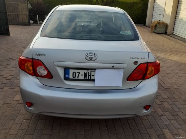 Toyota Corolla Saloon, Petrol, 2007, Silver