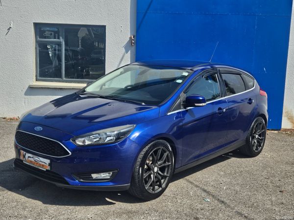 Ford Focus Hatchback, Diesel, 2015, Blue