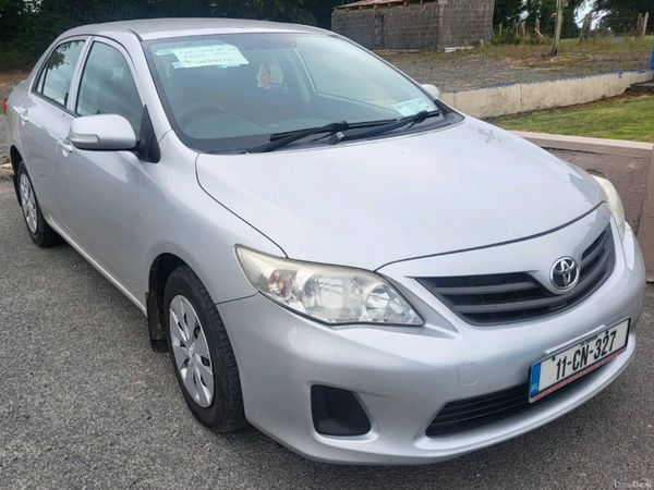 Toyota Corolla Saloon, Diesel, 2011, Silver