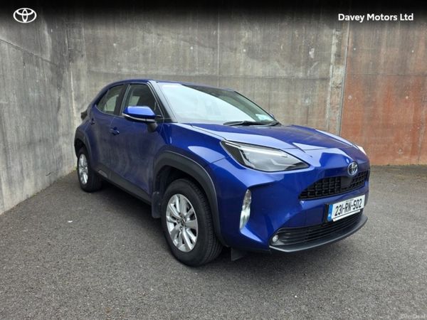 Toyota Yaris Cross Hatchback, Petrol Hybrid, 2023, Blue