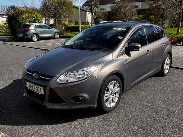 Ford Focus Hatchback, Diesel, 2012, Brown