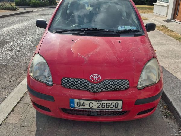 Toyota Yaris Hatchback, Petrol, 2004, Red
