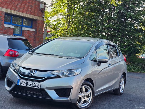 Honda Fit Hatchback, Petrol Hybrid, 2014, Silver