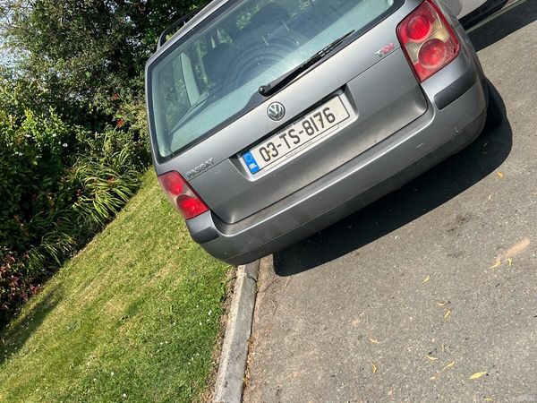 Volkswagen Passat Estate, Diesel, 2003, Grey