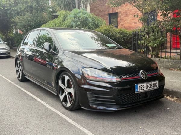 Volkswagen Golf Hatchback, Petrol, 2015, Black