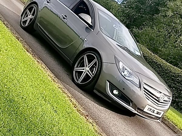 Vauxhall Insignia Hatchback, Diesel, 2017, Grey