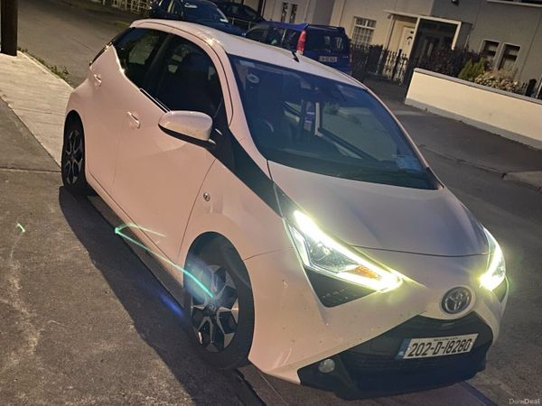 Toyota Aygo Hatchback, Petrol, 2020, White