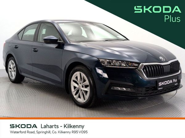Skoda Octavia Saloon, Diesel, 2023, Blue