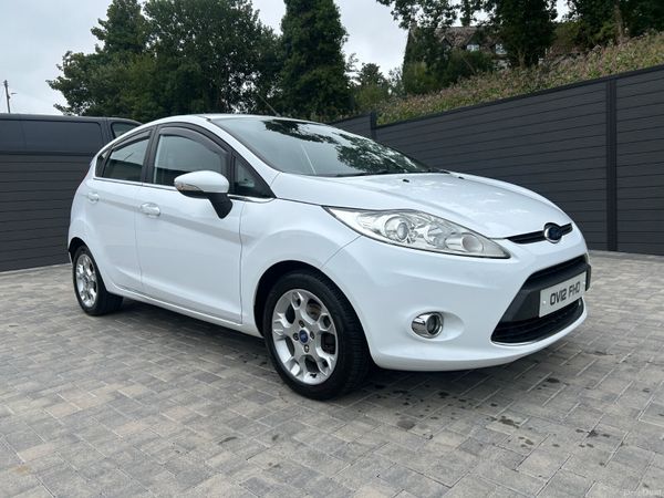 Ford Fiesta Hatchback, Petrol, 2012, White