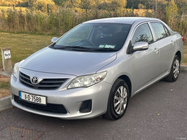 Toyota Corolla Saloon, Petrol, 2011, Silver