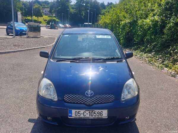 Toyota Yaris Hatchback, Petrol, 2005, Blue