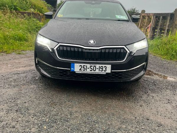 Skoda Octavia Saloon, Diesel, 2025, Black