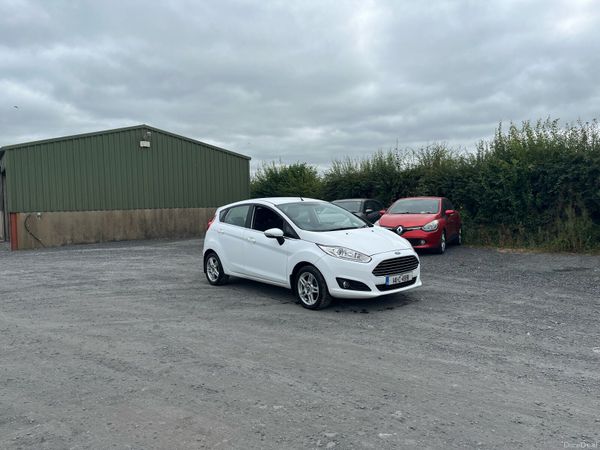 Ford Fiesta Hatchback, Diesel, 2014, White