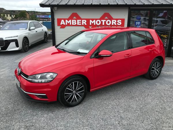 Volkswagen Golf Hatchback, Diesel, 2017, Red