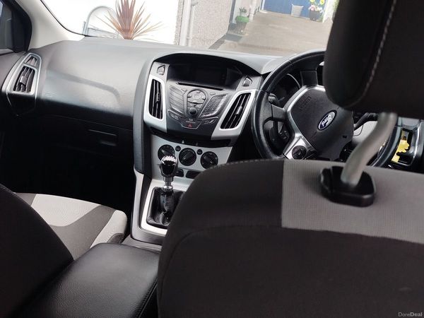 Ford Focus Hatchback, Diesel, 2012, Grey