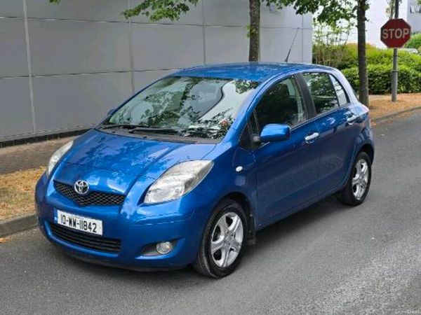 Toyota Yaris Hatchback, Petrol, 2010, Blue