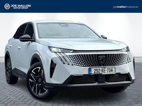 Peugeot 3008 MPV, Petrol, 2025, White