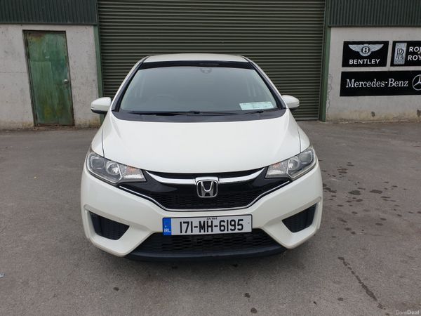 Honda Fit Hatchback, Petrol, 2017, White