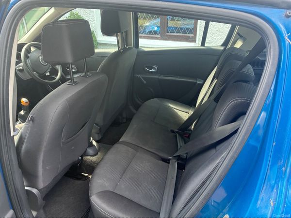 Renault Clio Hatchback, Diesel, 2010, Blue