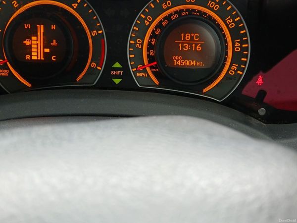 Toyota Auris Hatchback, Diesel, 2010, Grey