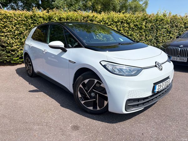 Volkswagen ID.3 Hatchback, Electric, 2023, White