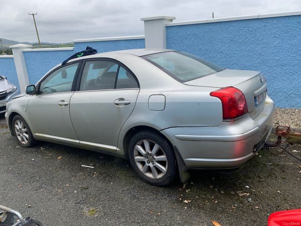 Toyota Avensis Saloon, Petrol, 2006, Silver