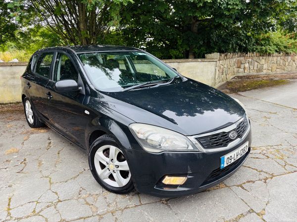 Kia Ceed Hatchback, Diesel, 2009, Black