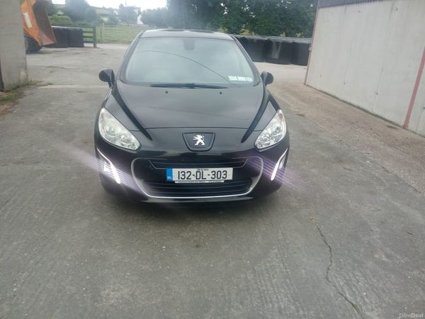 Peugeot 308 MPV, Diesel, 2013, Black