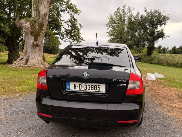 Skoda Octavia Saloon, Diesel, 2011, Black