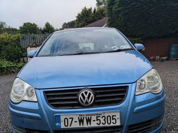 Volkswagen Polo Hatchback, Petrol, 2007, Blue