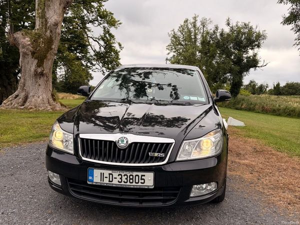 Skoda Octavia Saloon, Diesel, 2011, Black