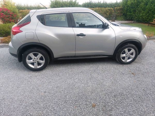 Nissan Juke SUV, Petrol, 2012, Silver