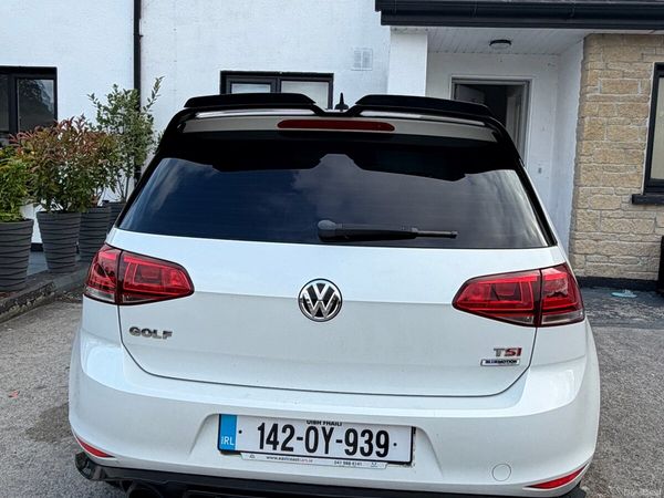 Volkswagen Golf Hatchback, Petrol, 2014, White