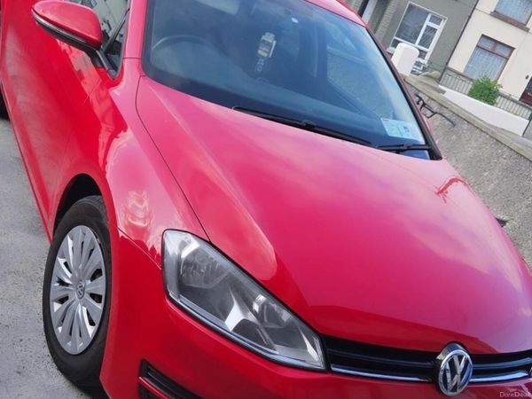 Volkswagen Golf Hatchback, Petrol, 2014, Red