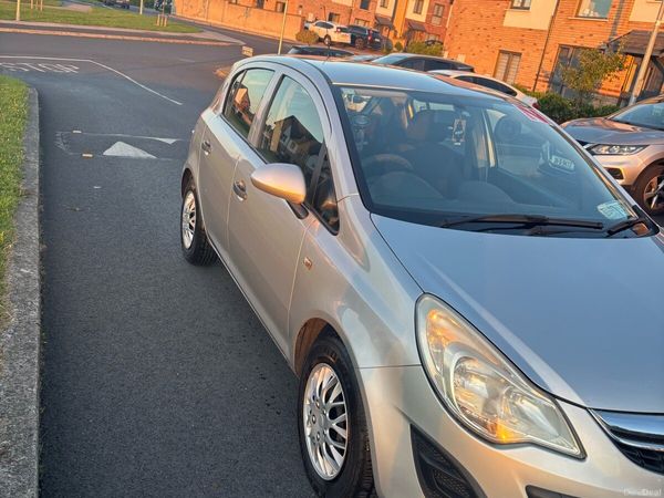 Opel Corsa Hatchback, Petrol, 2012, Silver