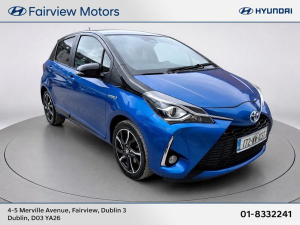 Toyota Yaris Hatchback, Petrol Hybrid, 2017, Blue