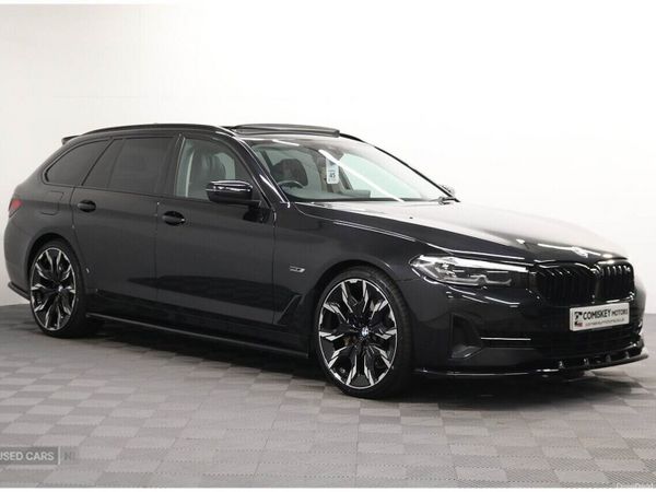 BMW 5-Series Estate, Petrol Hybrid, 2023, Black