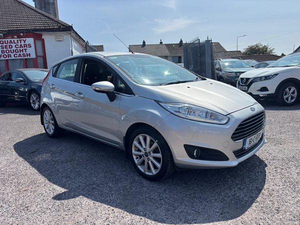 Ford Fiesta Hatchback, Petrol, 2016, Silver