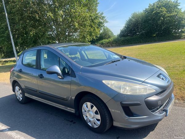 Peugeot 308 Hatchback, Petrol, 2009, Grey