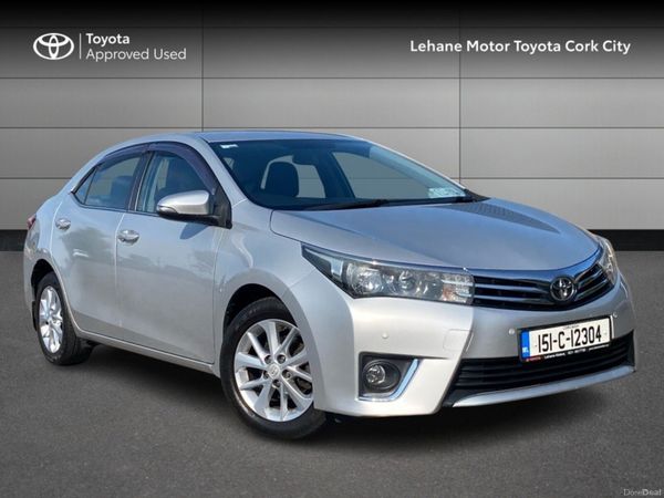 Toyota Corolla Saloon, Diesel, 2015, Silver