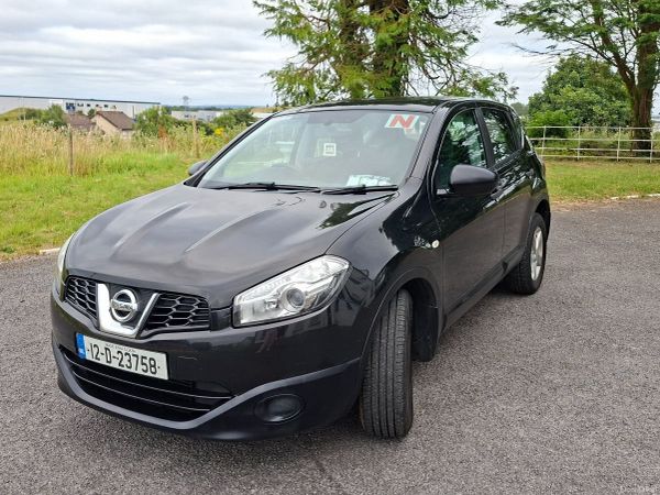 Nissan Qashqai Hatchback, Diesel, 2012, Black
