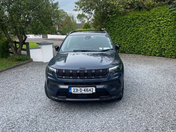 Jeep Compass SUV, Petrol Hybrid, 2023, Blue