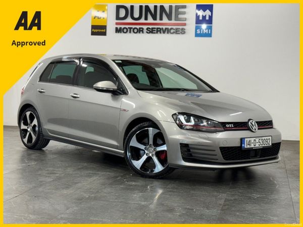 Volkswagen Golf Hatchback, Petrol, 2014, Silver