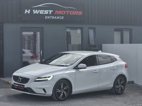 Volvo V40 Hatchback, Diesel, 2016, White
