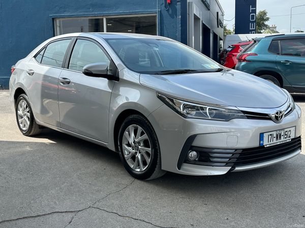 Toyota Corolla Saloon, Diesel, 2017, Grey
